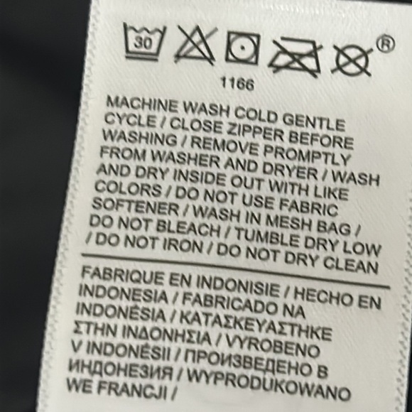 Athleta Whisper Featherless Black Vest Size XXS - Picture 7 of 12